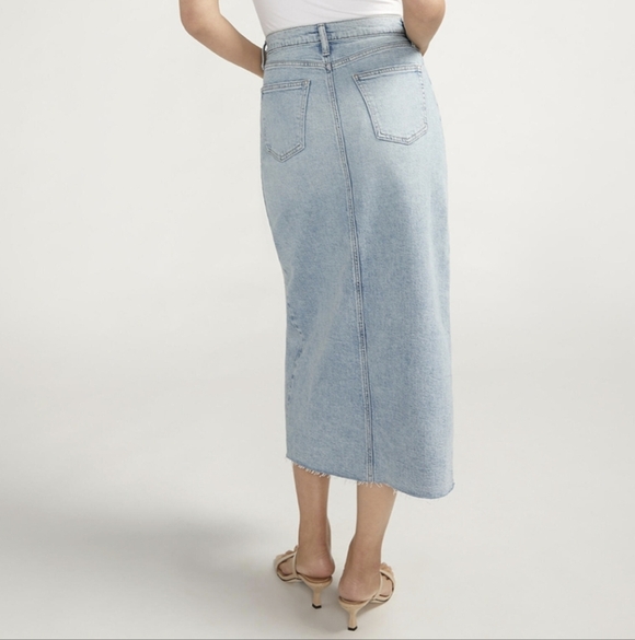 Silver Jeans Front Slit Denim Skirt - Size 28 / 6 - Picture 3 of 16